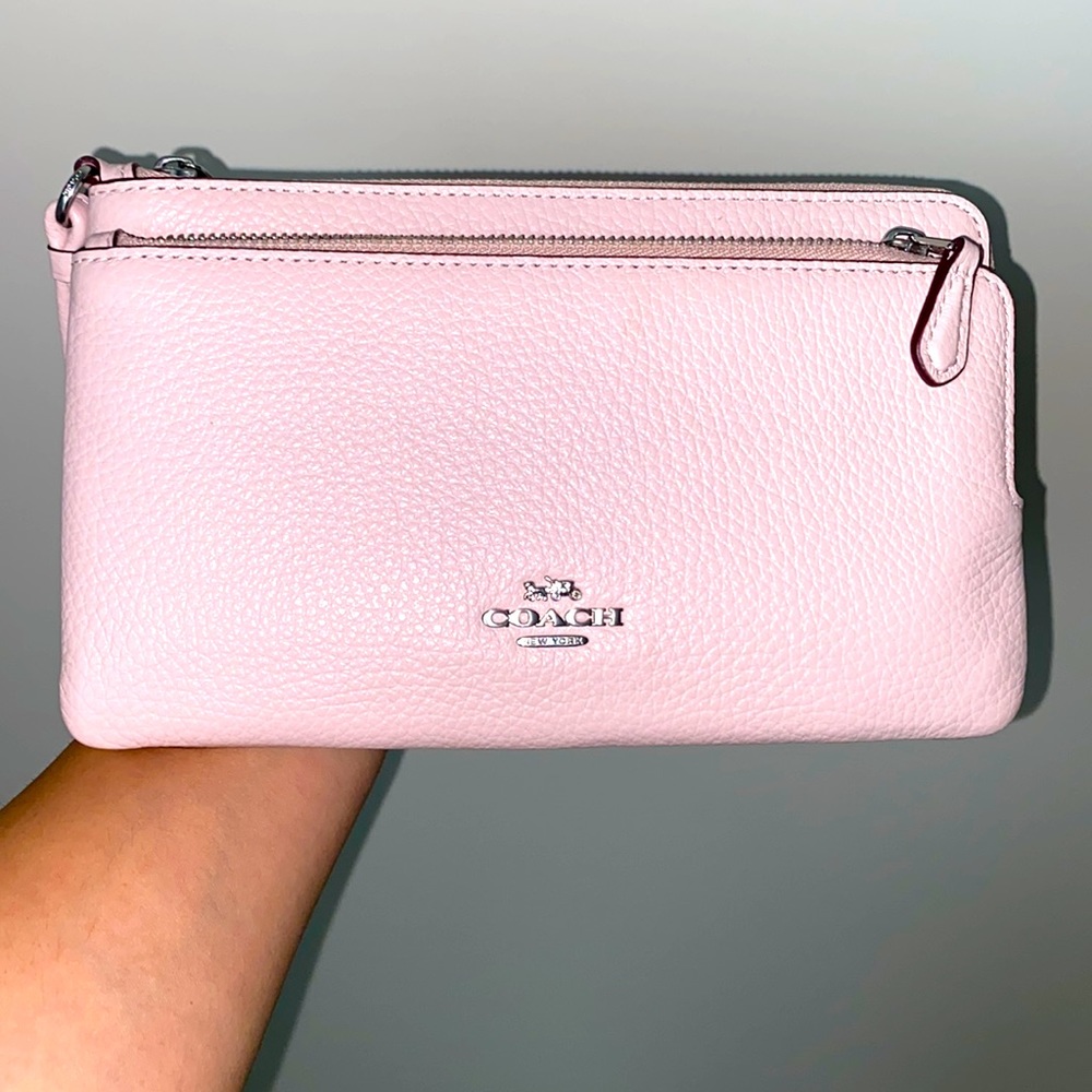Pink Leather Coach Wallet! Brand new. #rarefind #coach #pink #wallet #fashion